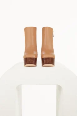 Analeise Boot