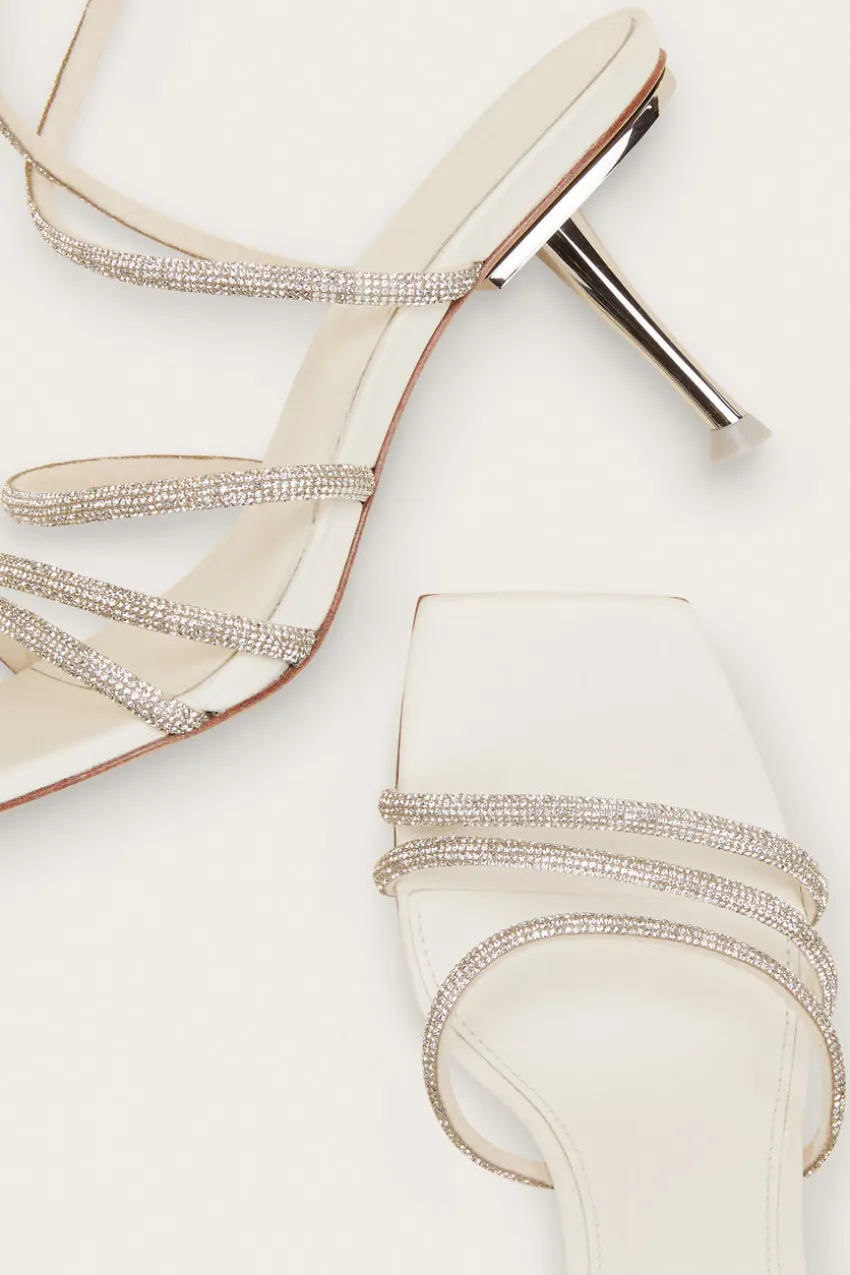Isa Sandal