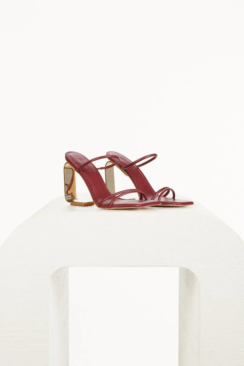 Laleh Sandal