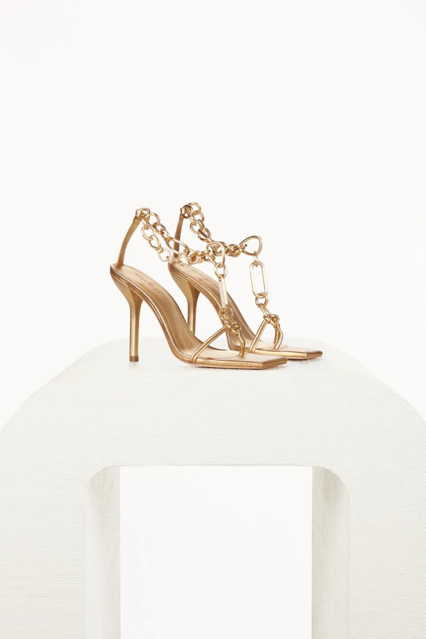 Naima Sandal